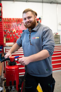 Feuerlöscher auffüllen-nachfüllen-vom-Fachbetrieb-F-f