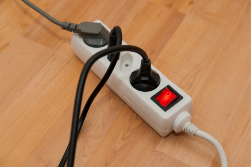 Brandgefahren durch Mehrfachsteckdosen-CWS Fire Safety