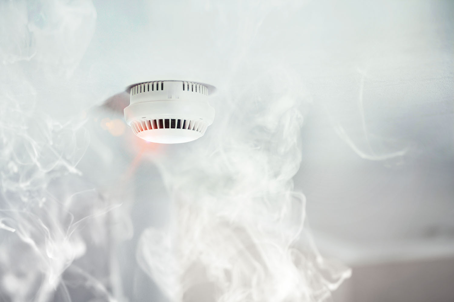 Escape Rescue System How does a smoke detector work?